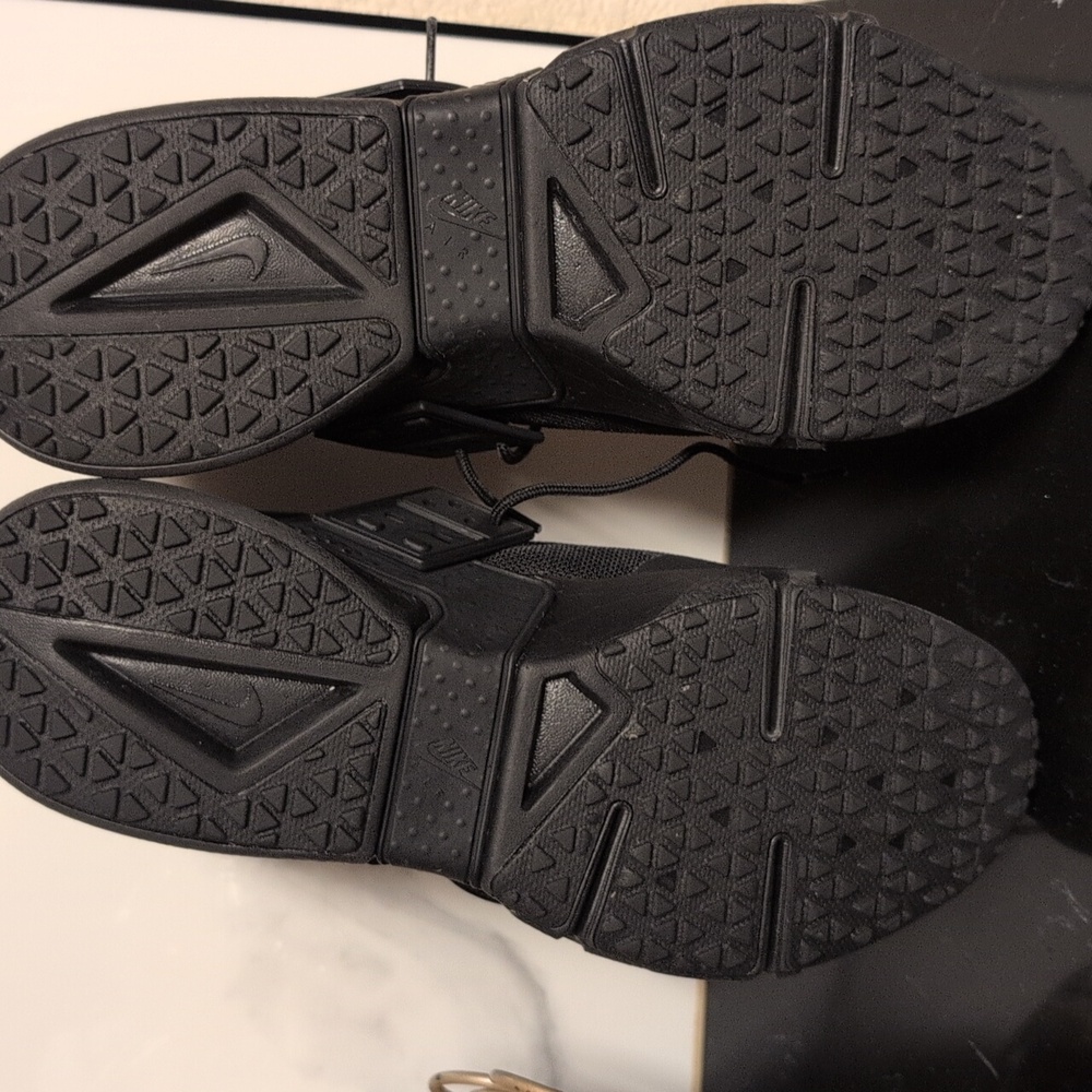 Nike Air Huarache Drift Black Lace-Up Sneakers Men's Size 10.5 MSRP $160 - Picture 9 of 10